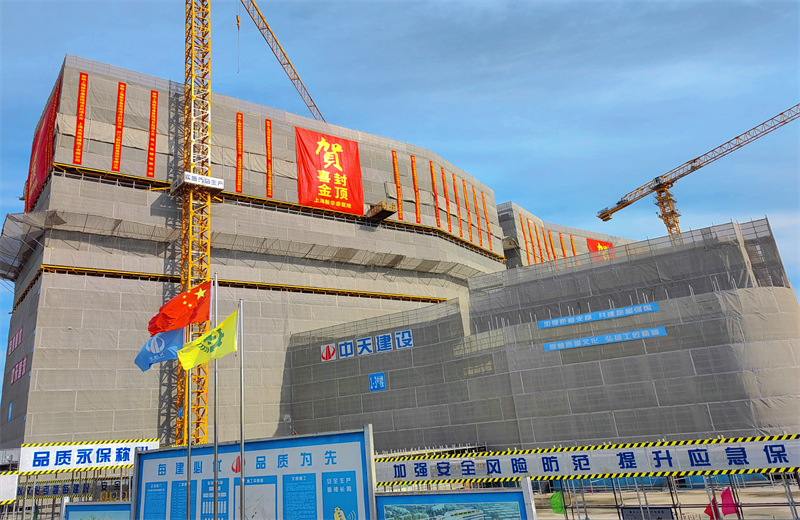 2024年10月30日，DG视讯三建上海新华泰医院项目主体封顶。